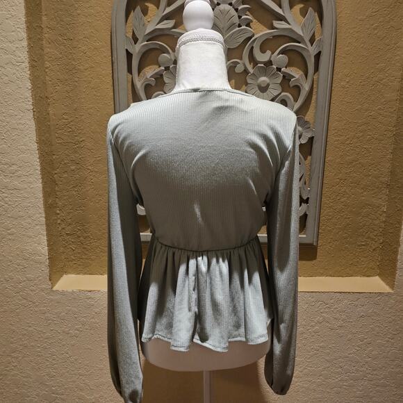 Peach Love California Sage Peplum Top NWT S Feminine Romantic Soft Girl Style - Picture 4 of 11